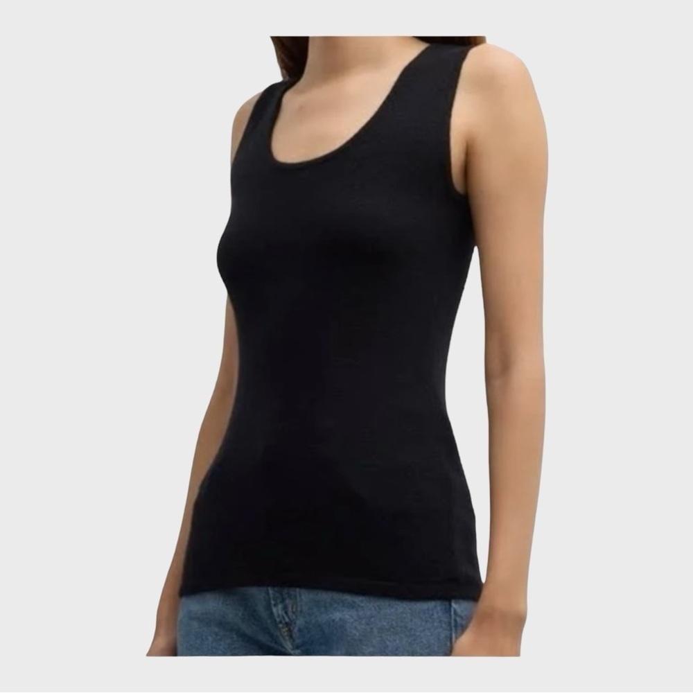 Neiman Marcus Cashmere Tank in Black
